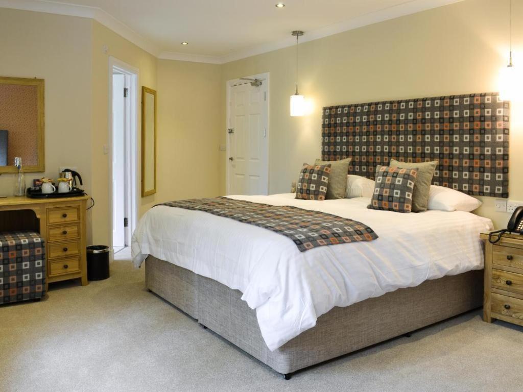 Bed and Breakfast Roseberry House Newcastle Emlyn Exterior foto